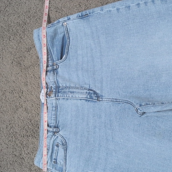 LOFT Light Wash Straight Leg Jeans size 14 - Picture 6 of 12